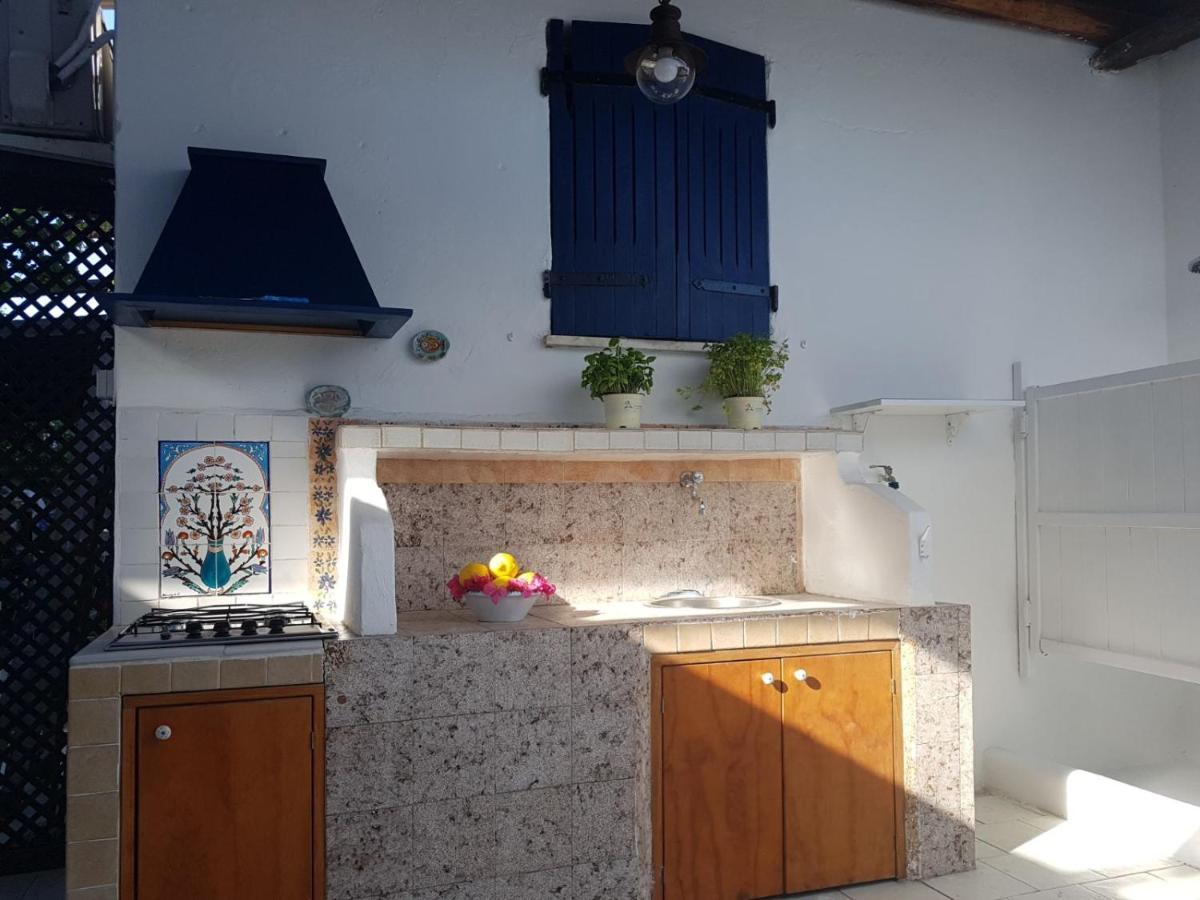 Apartamento Con I Piedi Nell'Acqua Estrómboli Exterior foto